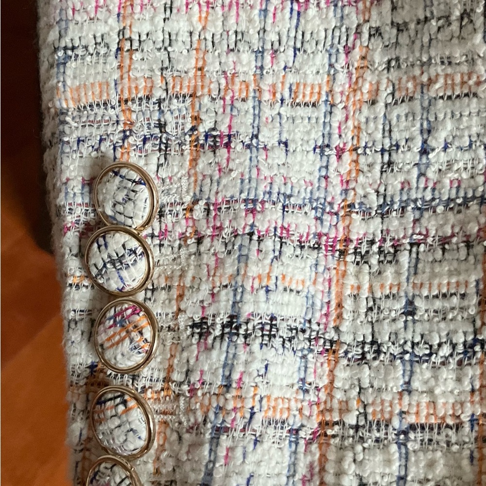 Cream Tweed Jacket - Picture 4 of 6